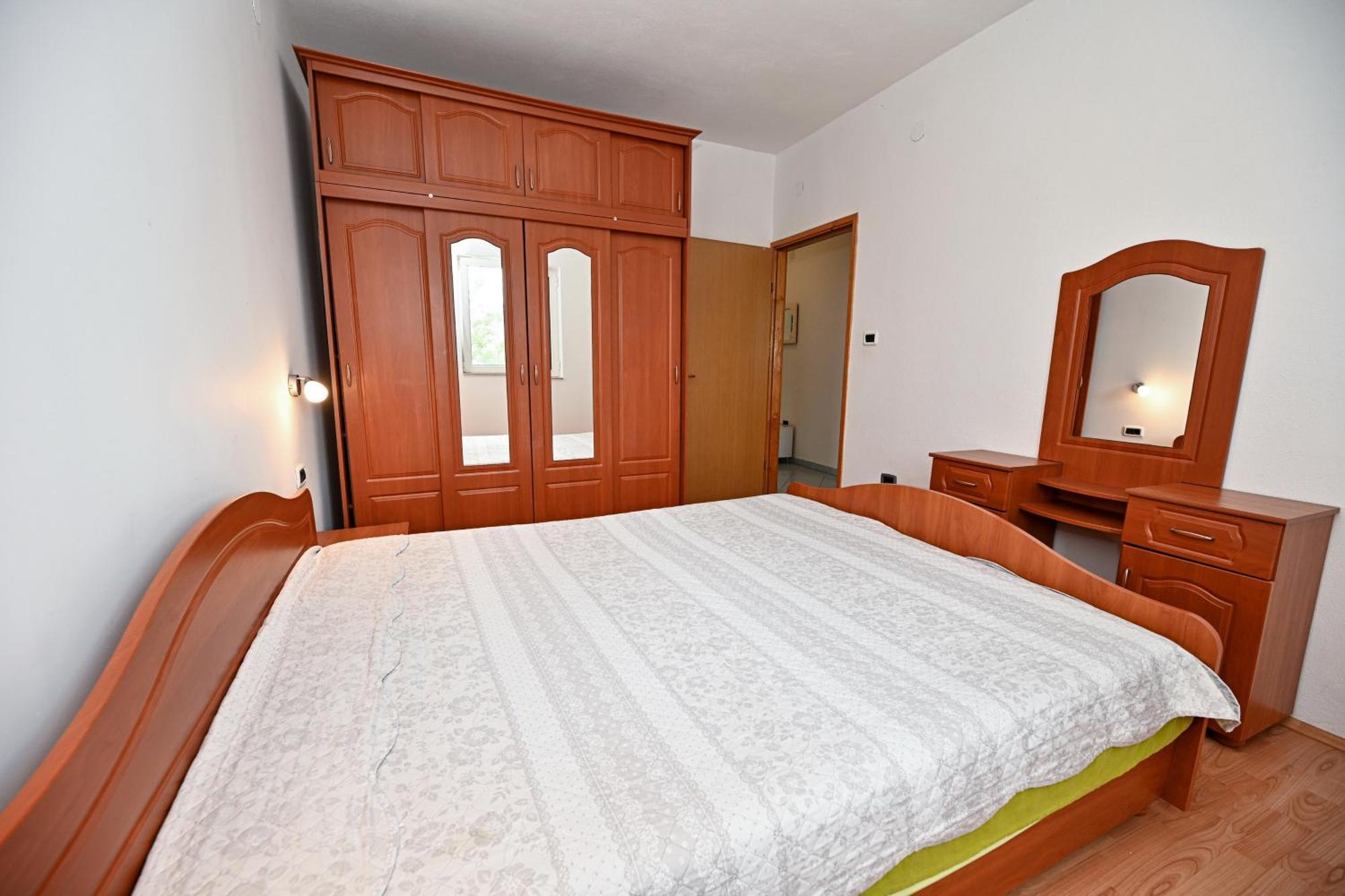 Apartment Razanac Nikola Bagian luar foto